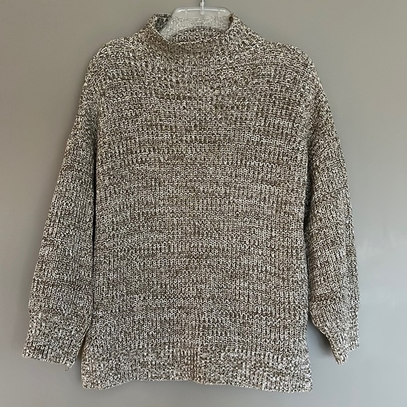 cupcakes & cashmere Sweaters - Cupcakes & Cashmere knot sweater XS